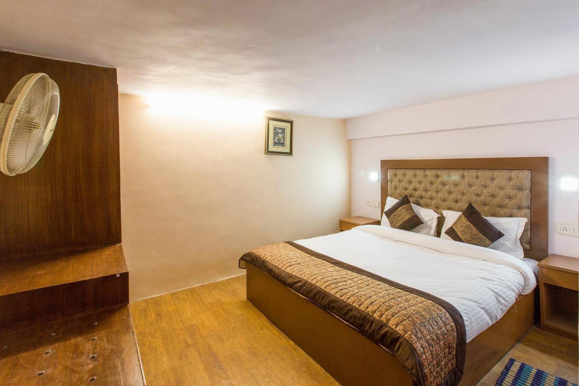 Hotel O Hotel Landmark Inn Делі Екстер'єр фото