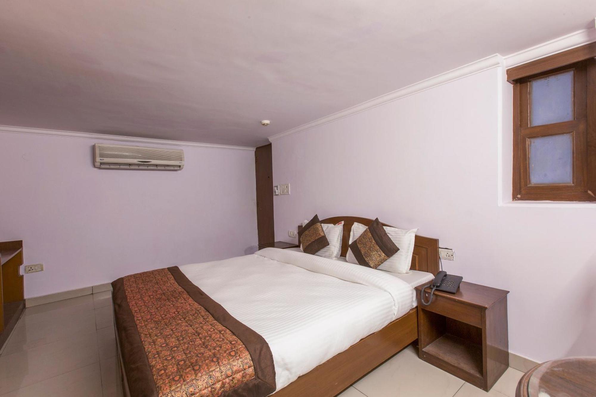 Hotel O Hotel Landmark Inn Делі Екстер'єр фото